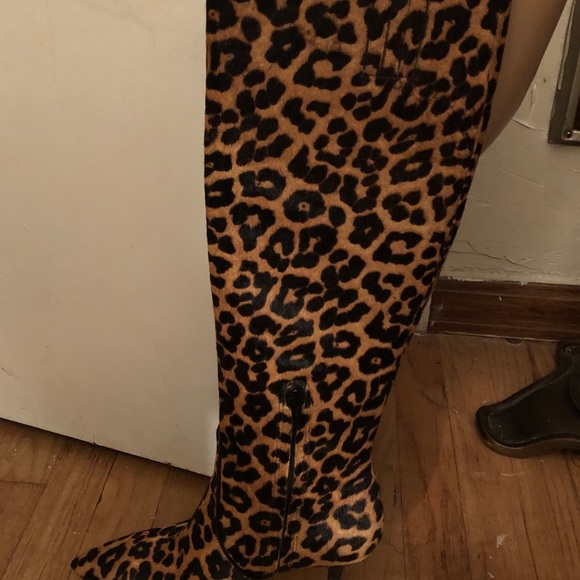 Brand new never worn boots. - Picture 2 of 8